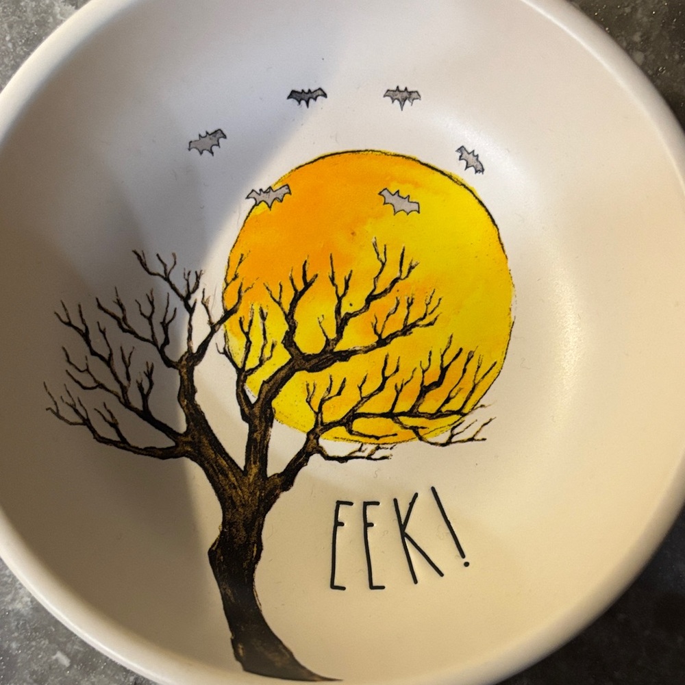 6 Rae Dunn Halloween Bowls - Picture 2 of 5